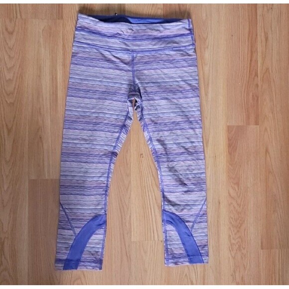 LULULEMON Athletica Run Inspire Space Dyed Twist Iris Flower Crop Capri Size 6 - Picture 5 of 12